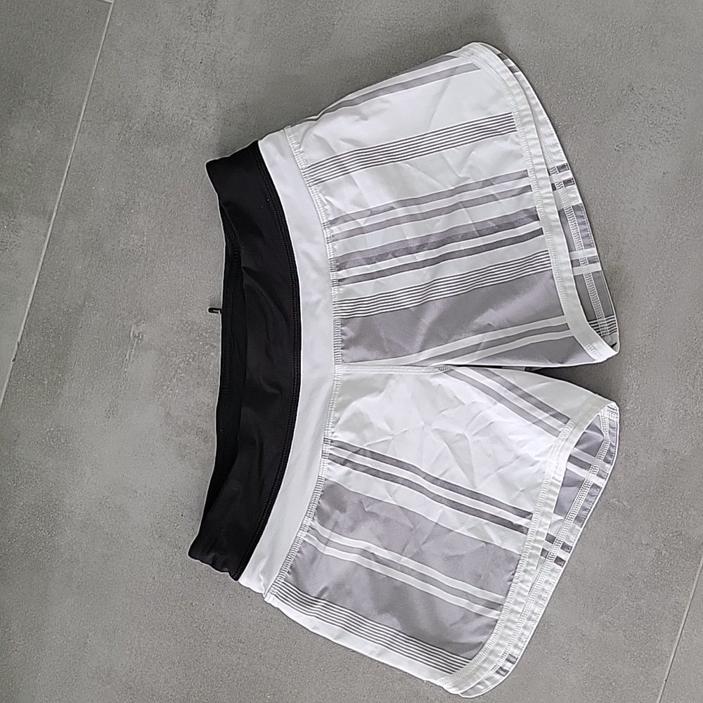 Lululemon Groovy Run Short Size 4groovy Stripe Ni… - image 1